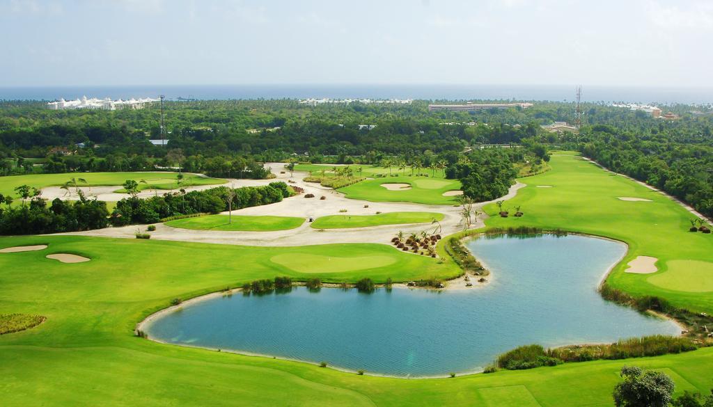 Majestic Colonial Punta Cana (Adults Only) Hotel Exterior photo Golf course in Okinawa